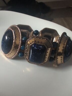 Source Unknown Gold-Tone Bracelet with Dark Blue Stones
